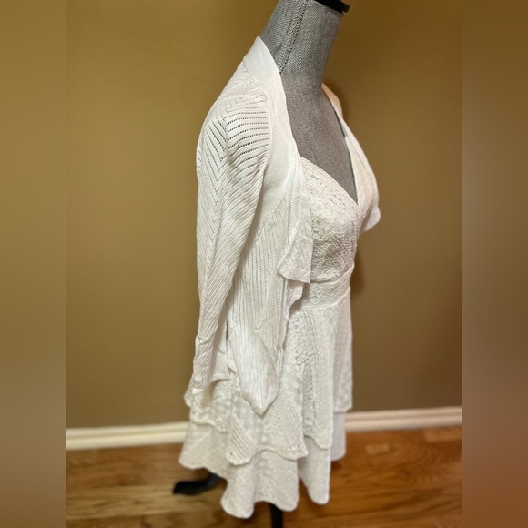 Le Chateau Dress - Picture 7 of 11